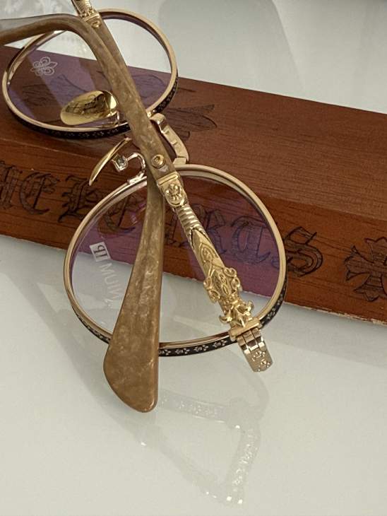 Picture of Chrome Hearts Sunglasses _SKUfw73375606fw